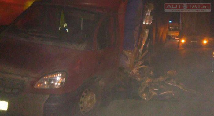 Автоледи из РТ погибла в страшном ДТП с участием грузовика (ФОТО)