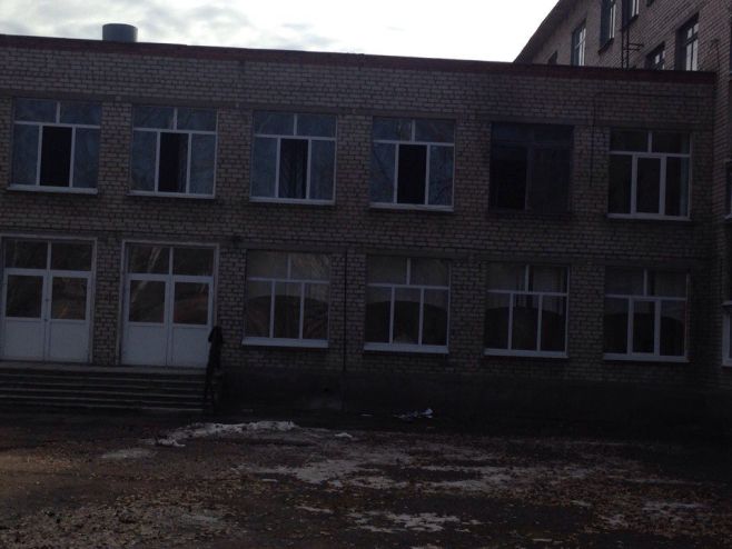 В Башкортостане парень с ножом напал на школьников и поджег школу: есть пострадавшие (ФОТО,ВИДЕО)