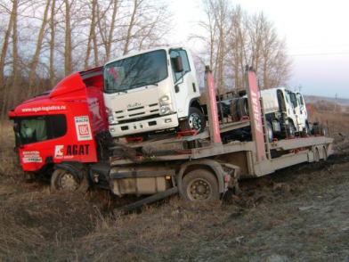 Девушка из Казани погибла в страшном ДТП на границе с Чувашией (ФОТО)