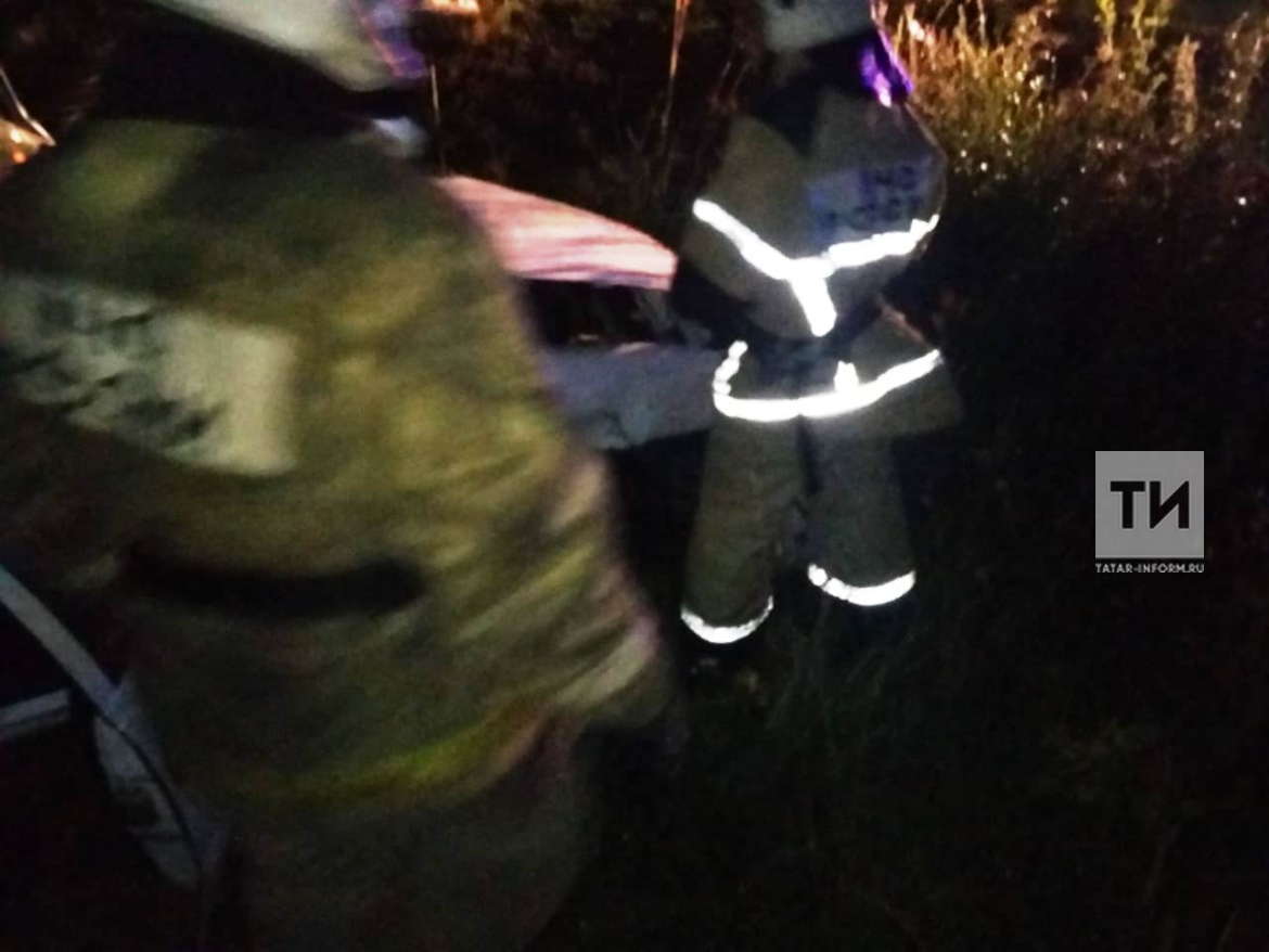 В Пестречинском районе Татарстана в вылетевшей в кювет «Дэу» погиб водитель (ФОТО)