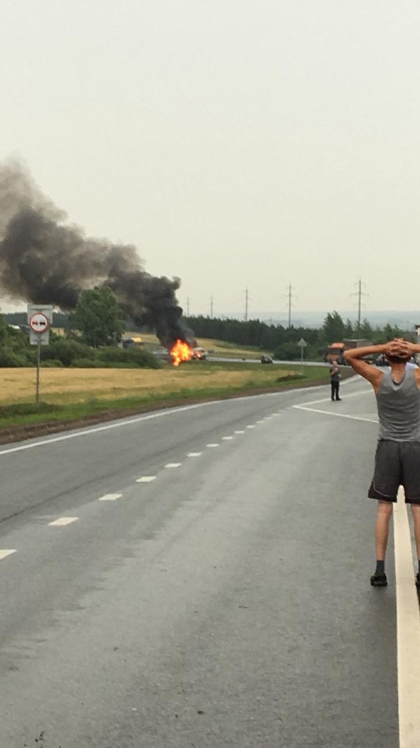 В Татарстане на трассе М7 столкнулись и загорелись УАЗ и Ford. Погибли 4 человека. (ФОТО)