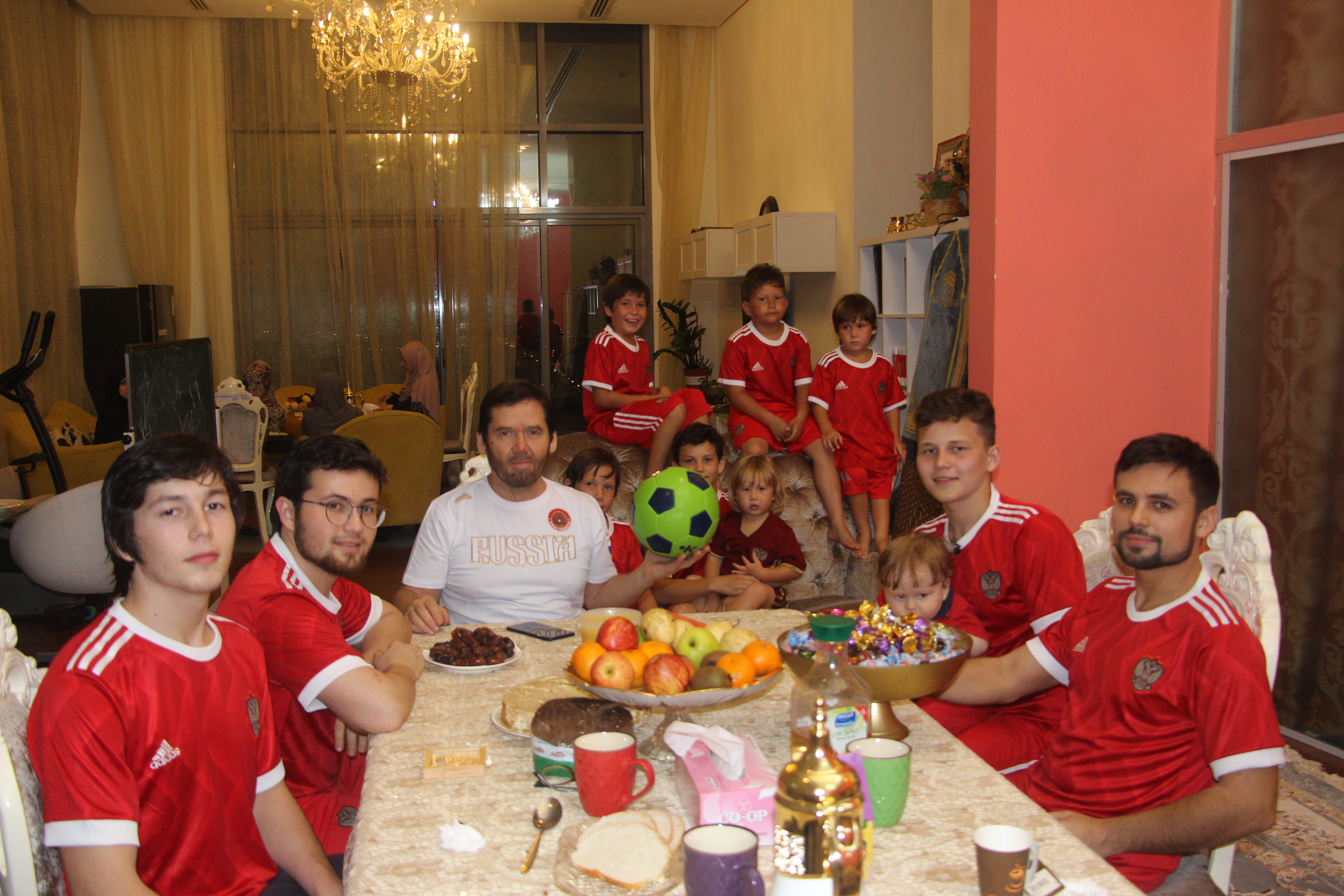 Отец футбольной команды из 11 детей о большом успехе сборной России на Чемпионате мира