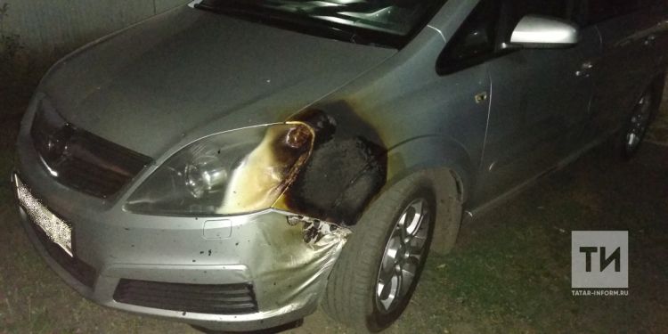 В Казани неизвестные подожгли четыре автомобиля (ФОТО)