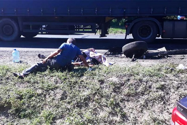 Водитель из Татарстана устроил массовое ДТП в Саратовской области с двумя погибшими (ФОТО)