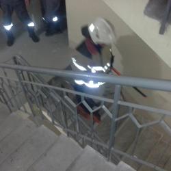 В Альметьевске на пожаре спасена женщина и эвакуированы 15 человек (ФОТО)