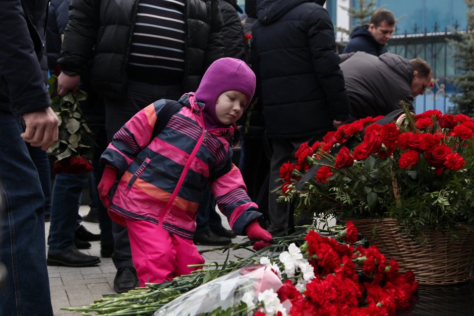 Пятая годовщина трагедии в небе над Казанью: в аэропорту почтили память жертв авиакатастрофы (ФОТОРЕПОРТАЖ)