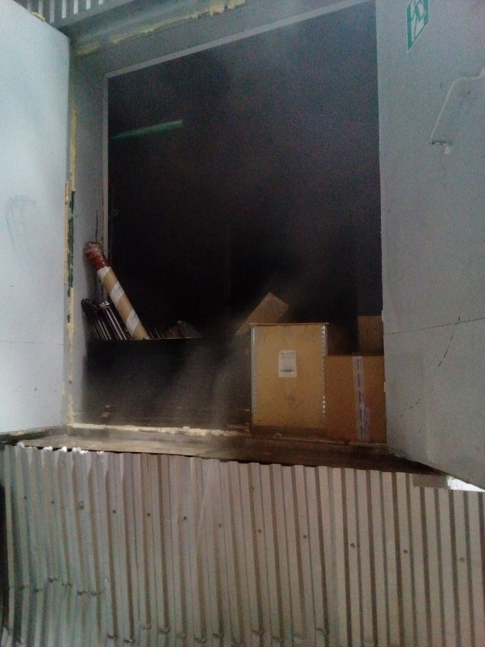 Пожар на заводе в Челнах начался в здании, где пиво разливалось в тару (ФОТО)